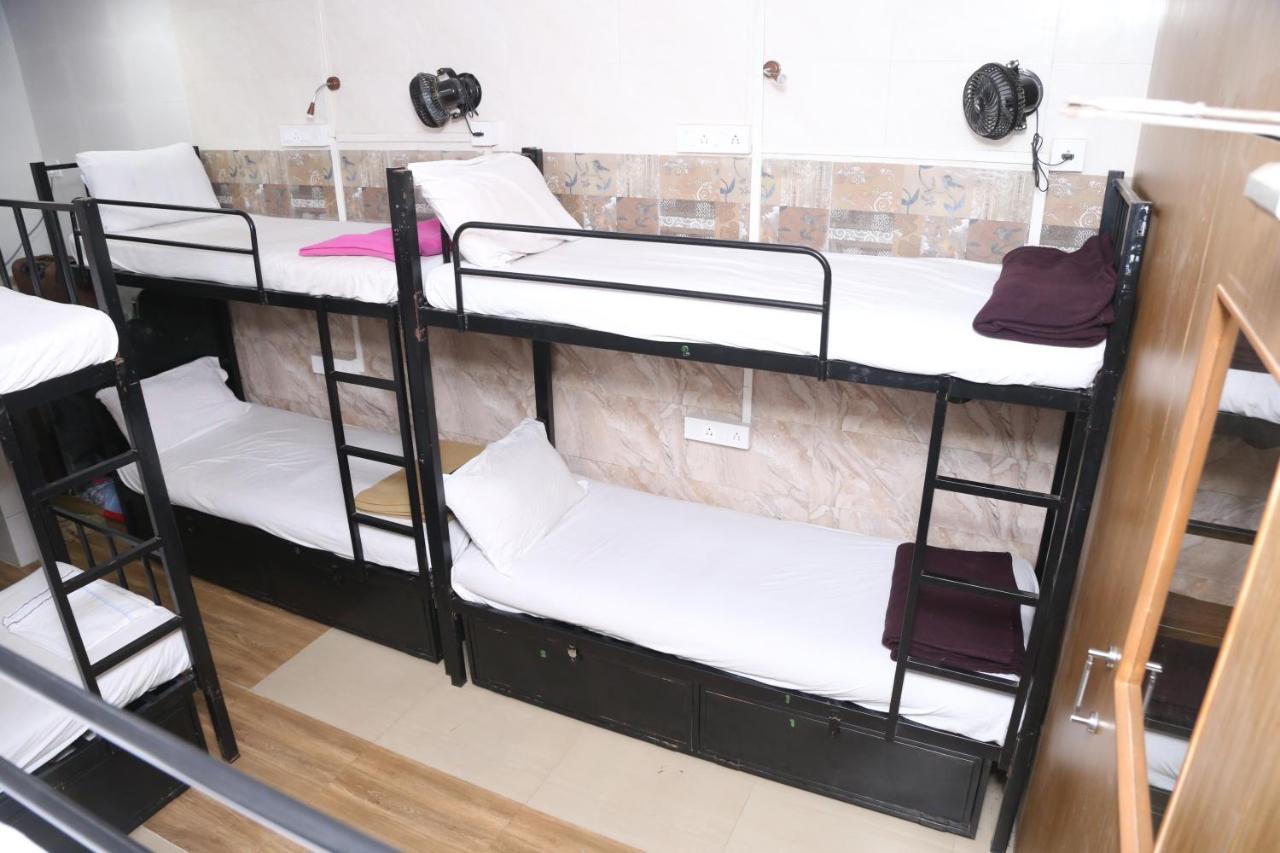 New Super Dormitory Bombay Exterior foto