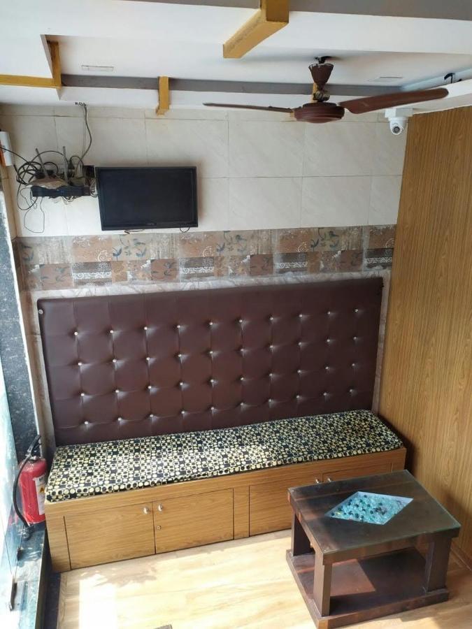 New Super Dormitory Bombay Exterior foto