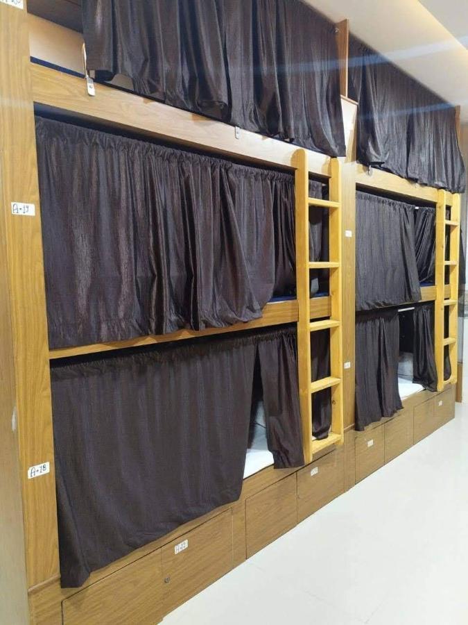 New Super Dormitory Bombay Exterior foto